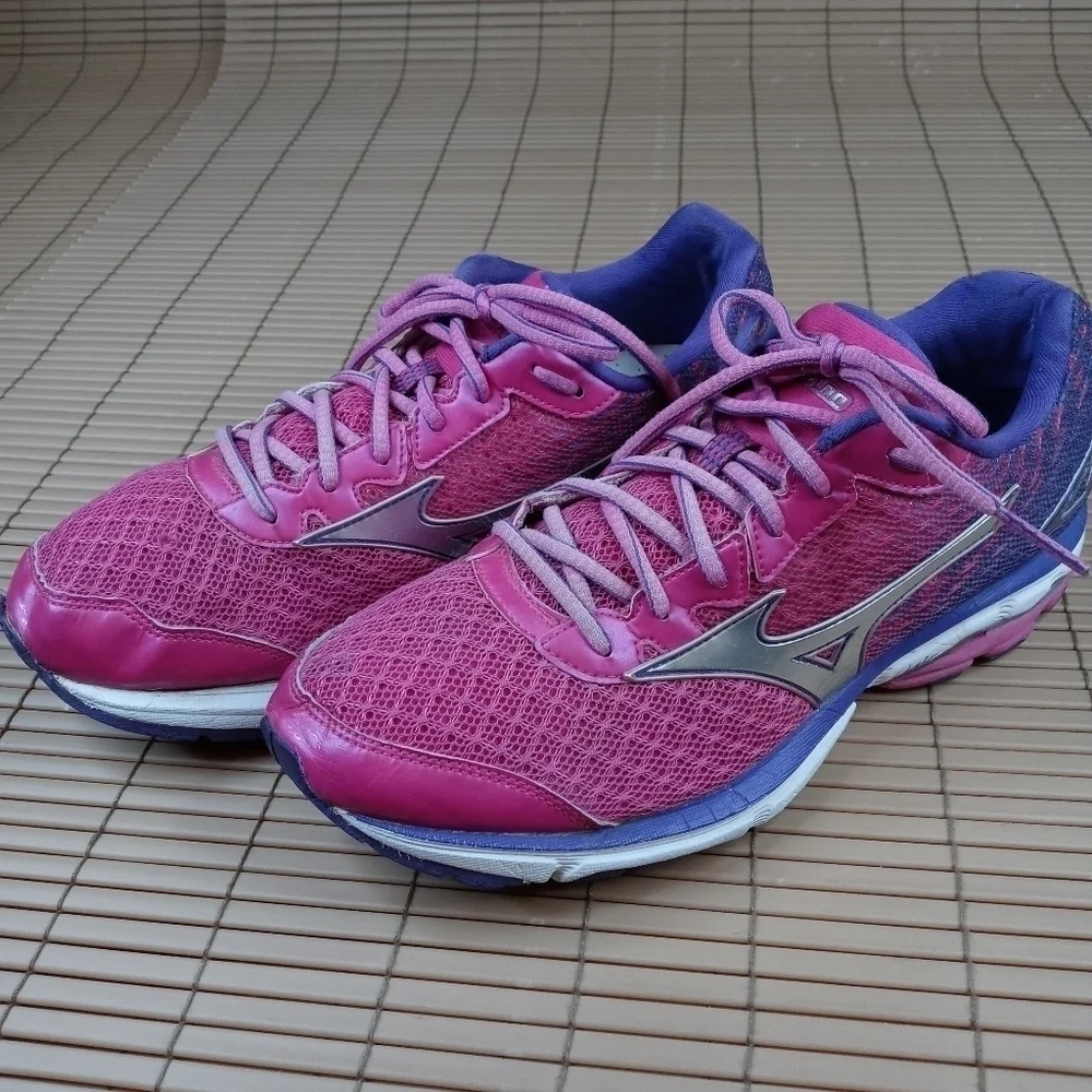 Mizuno Wave Rider 19 Womens Sz 11 Pink Purple Running Shoes J1GD160303 . 277.1pm